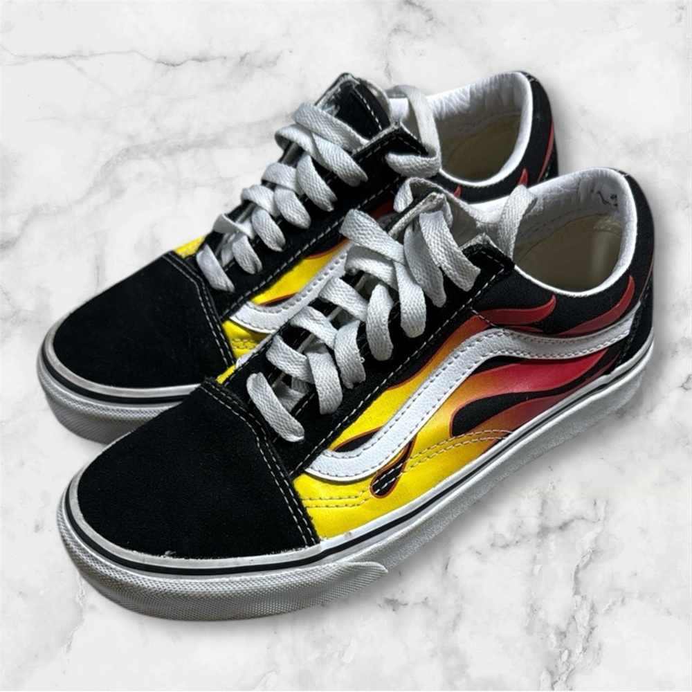 Vans classic Black and Yellow Flame colorful Sneakers women 6.5 / men 5